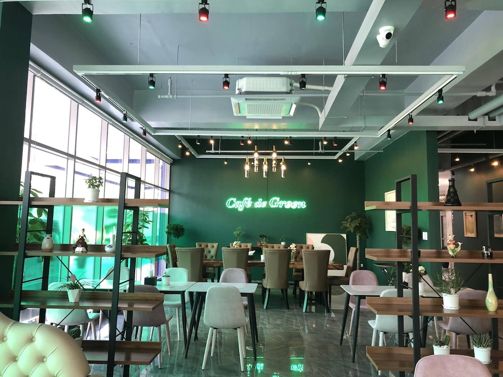 The Clover Hotel Angeles City managed by Cocotel 36/50