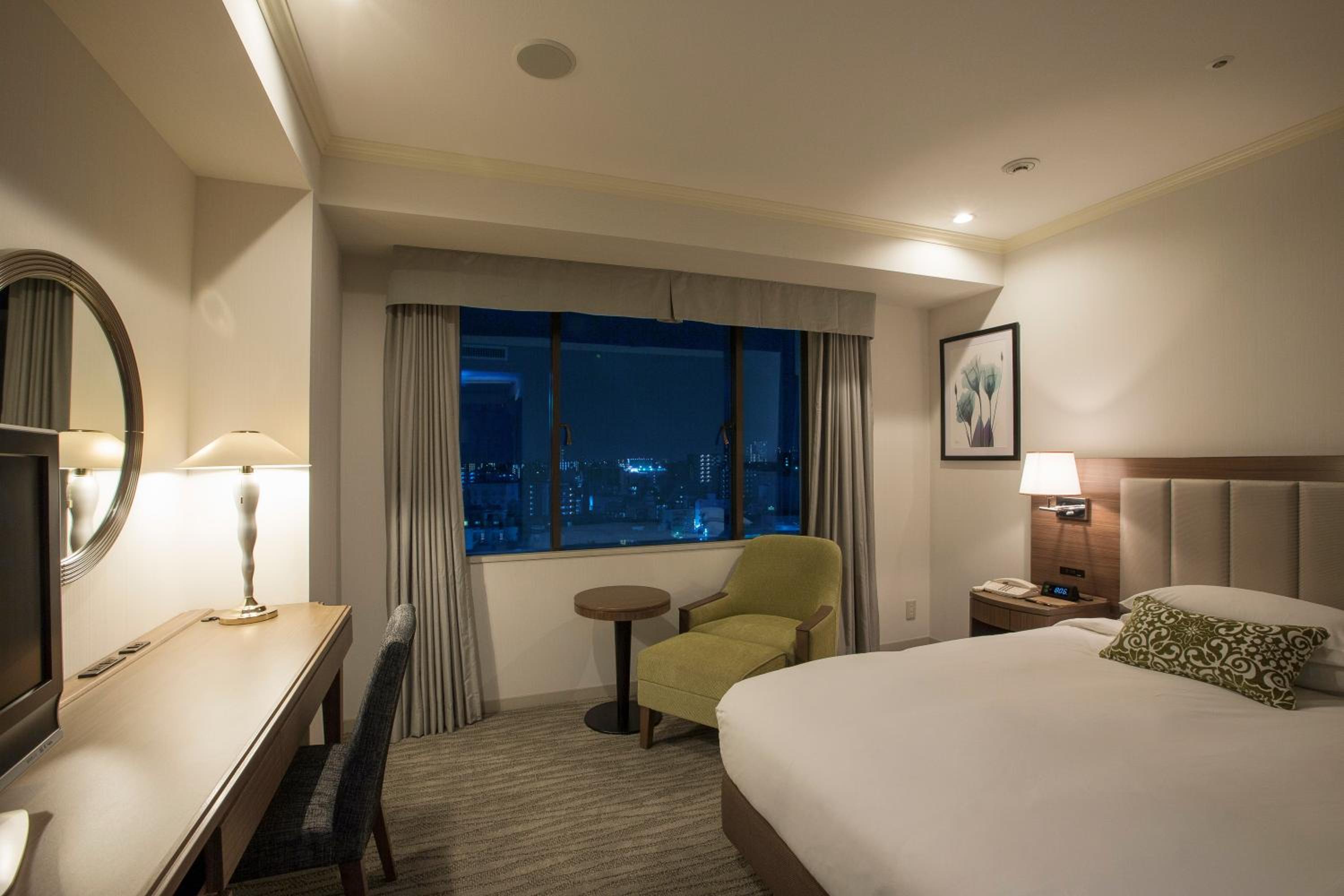 Superior Floor Single Room Smoking