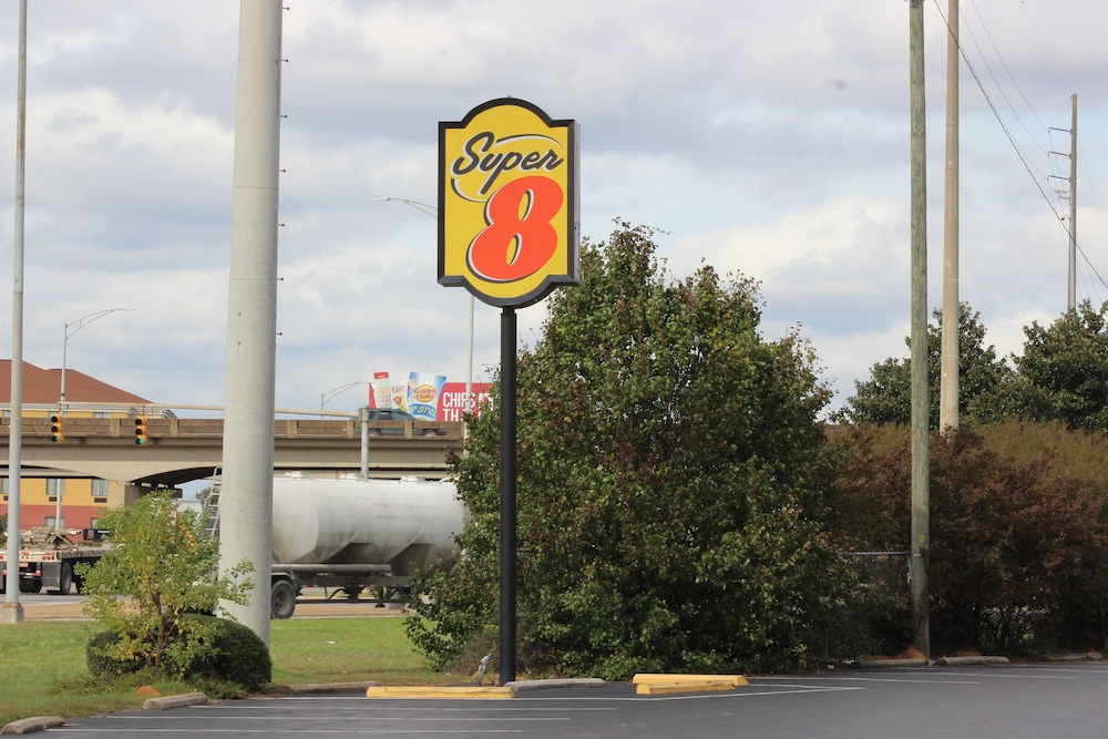 Super 8 by Wyndham Tuscaloosa 7/47