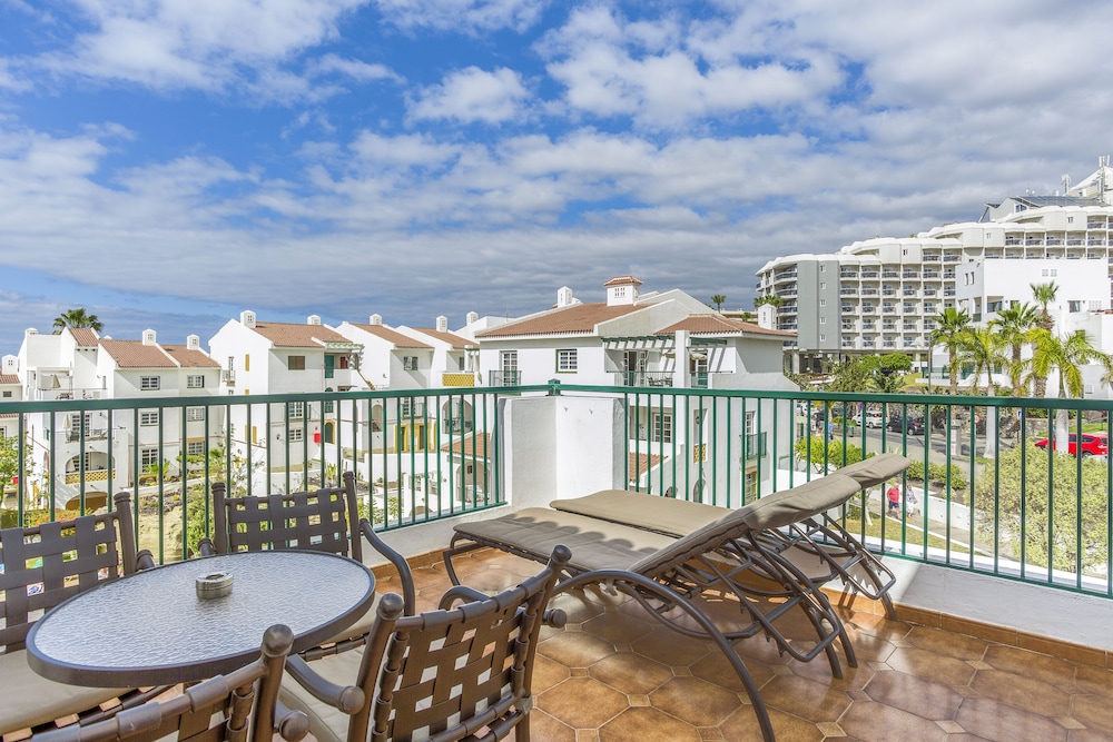 Hilton Vacation Club Sunset Harbour Club Tenerife 47/50