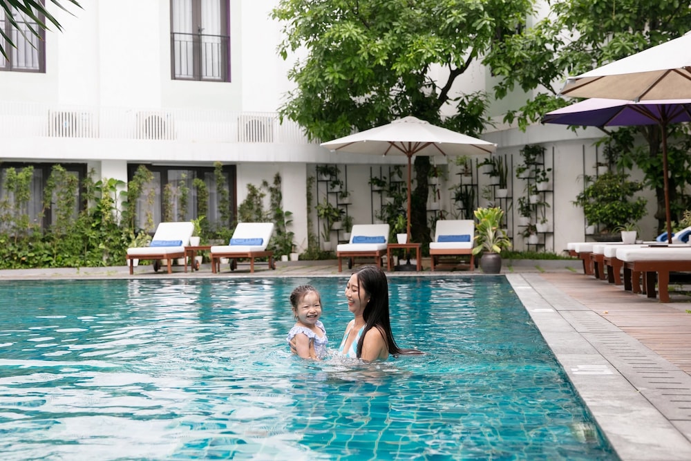 Emm Hotel Hue 43/50