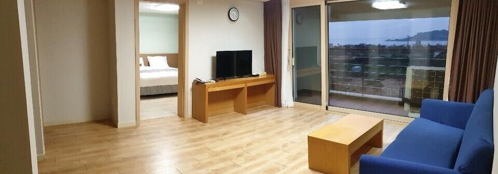 Hi Jeju Hotel 26/50