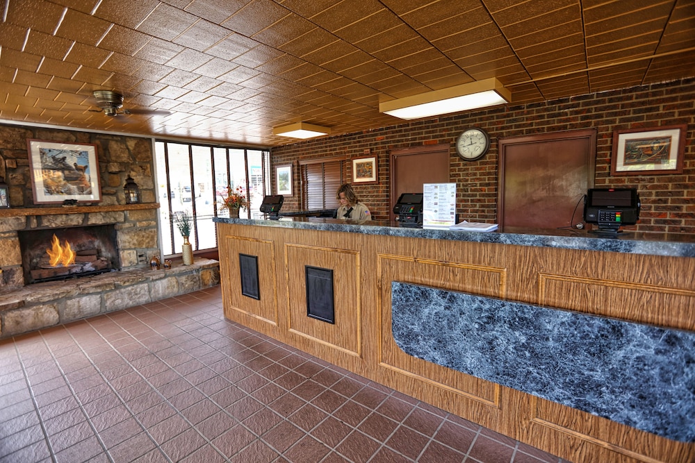 Wild Bear Inn 6/41