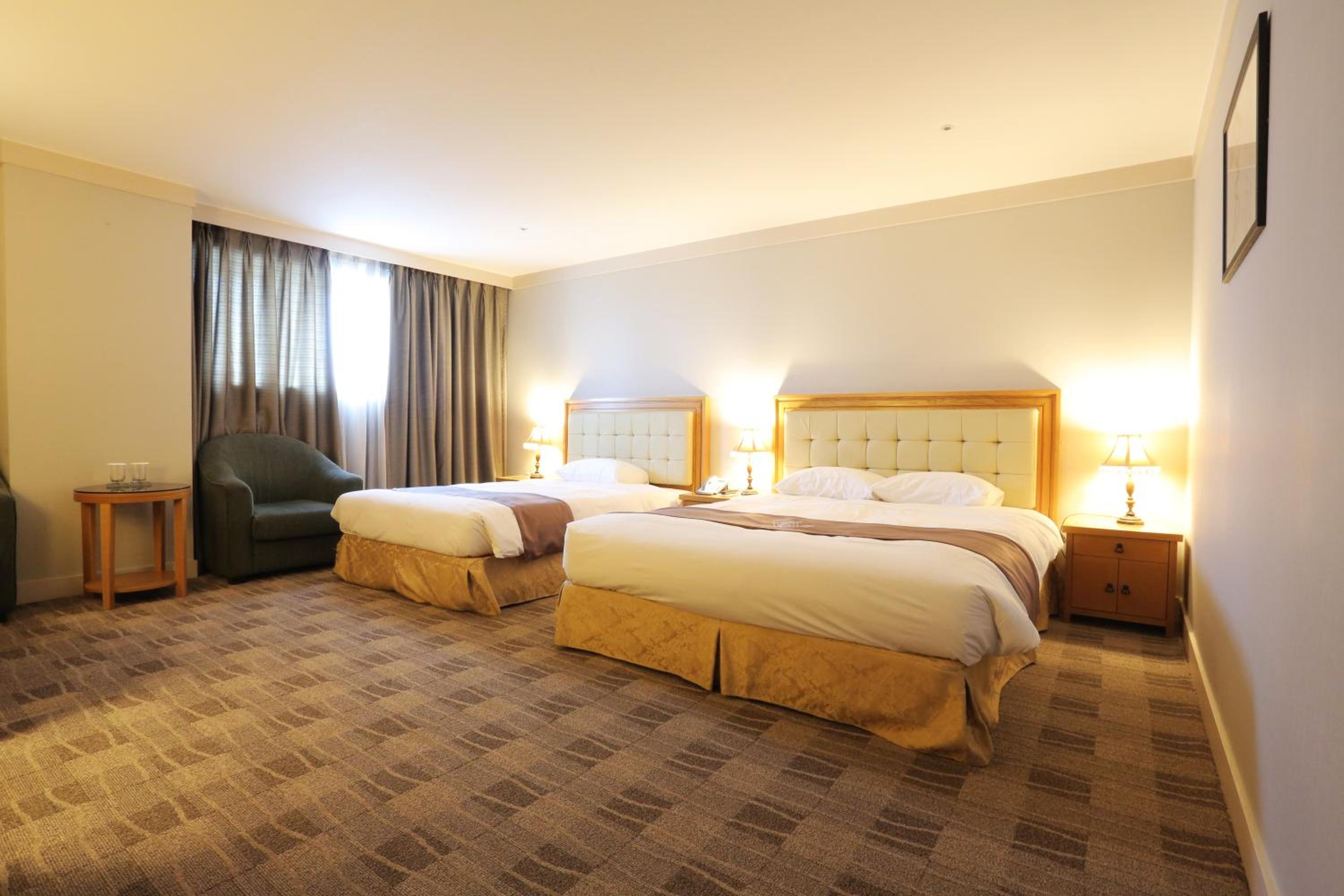 Semi Room, Deluxe, 2 Semi Double Beds