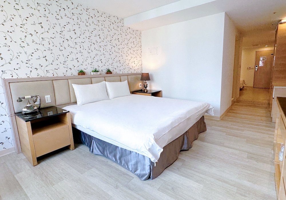 Champs Elysees Hotel 15/47