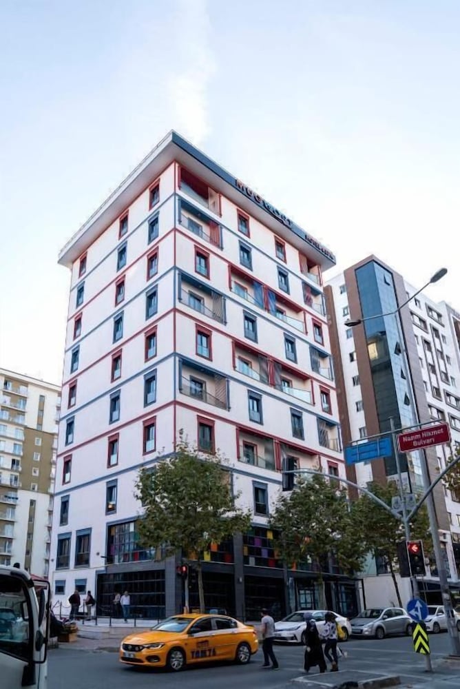 Mugwort Hotel and Spa 43/49