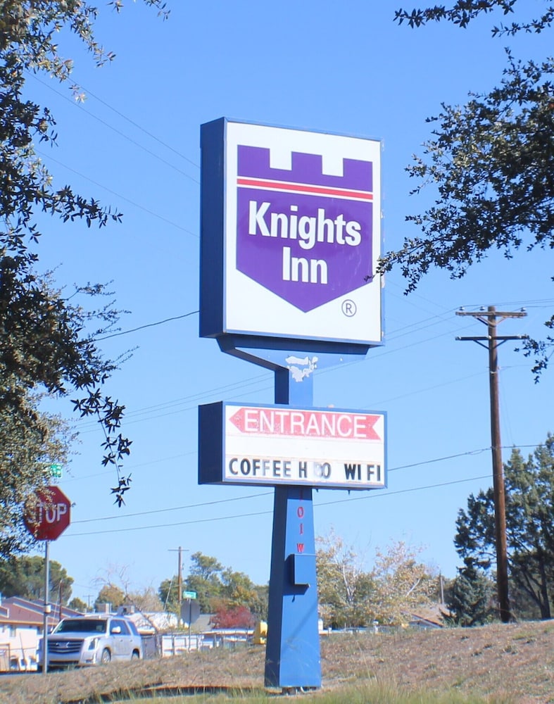 Knights Inn Payson 2/20