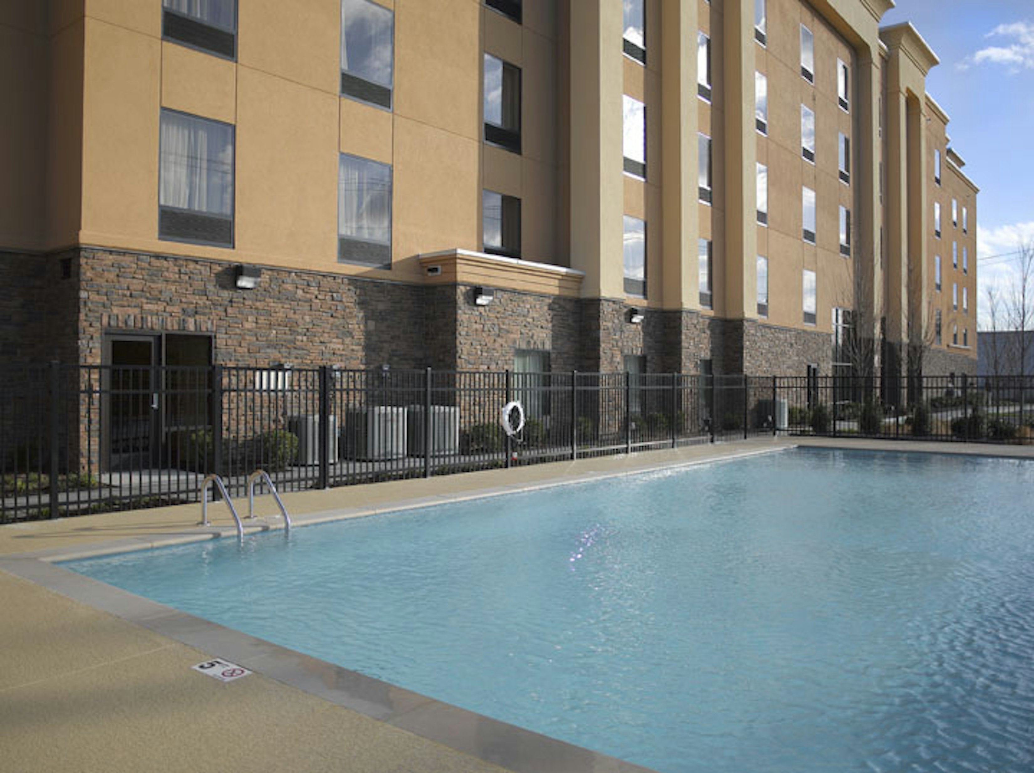 Hampton Inn & Suites Nashville @ Opryland 55/56