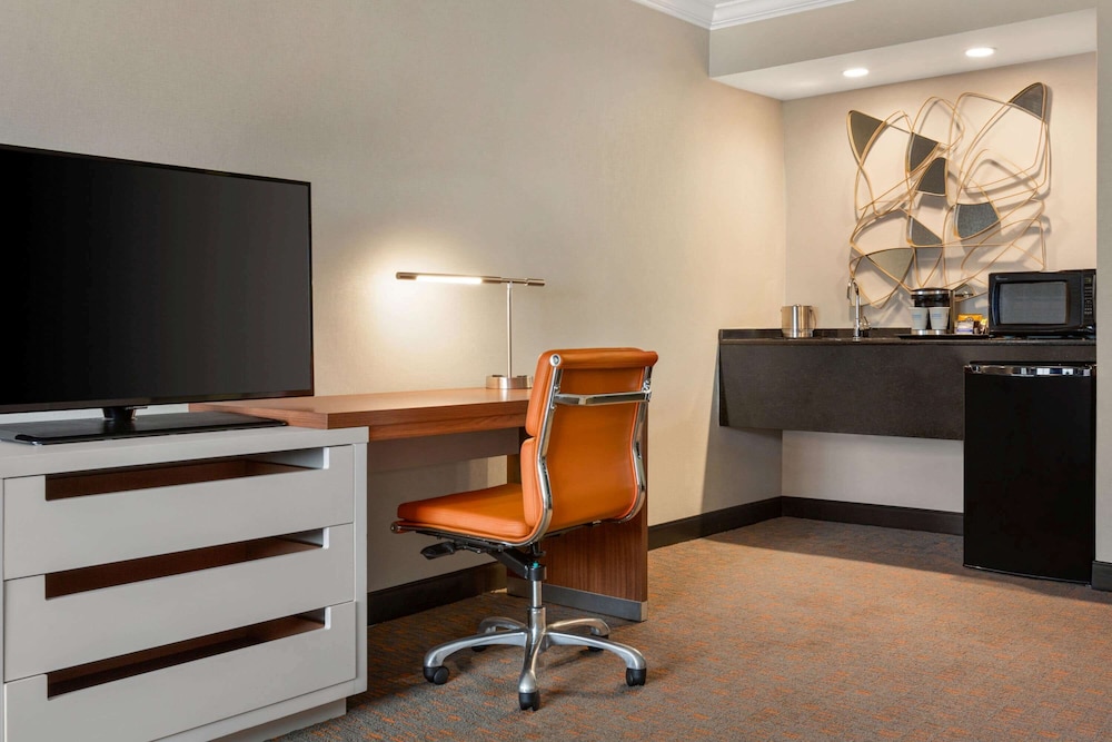 Wyndham Fort Smith City Center 37/45