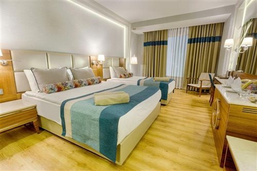 Room, Single, Double or Twin Bed