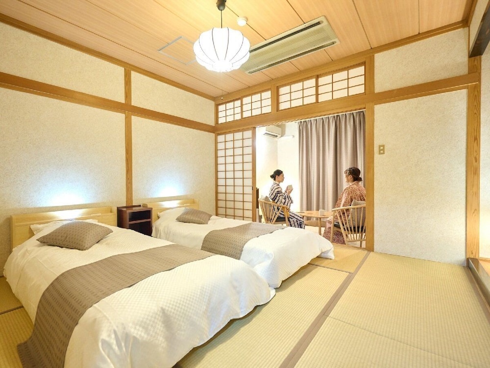 JAPANESE WESTERN, RIVER VIEW
