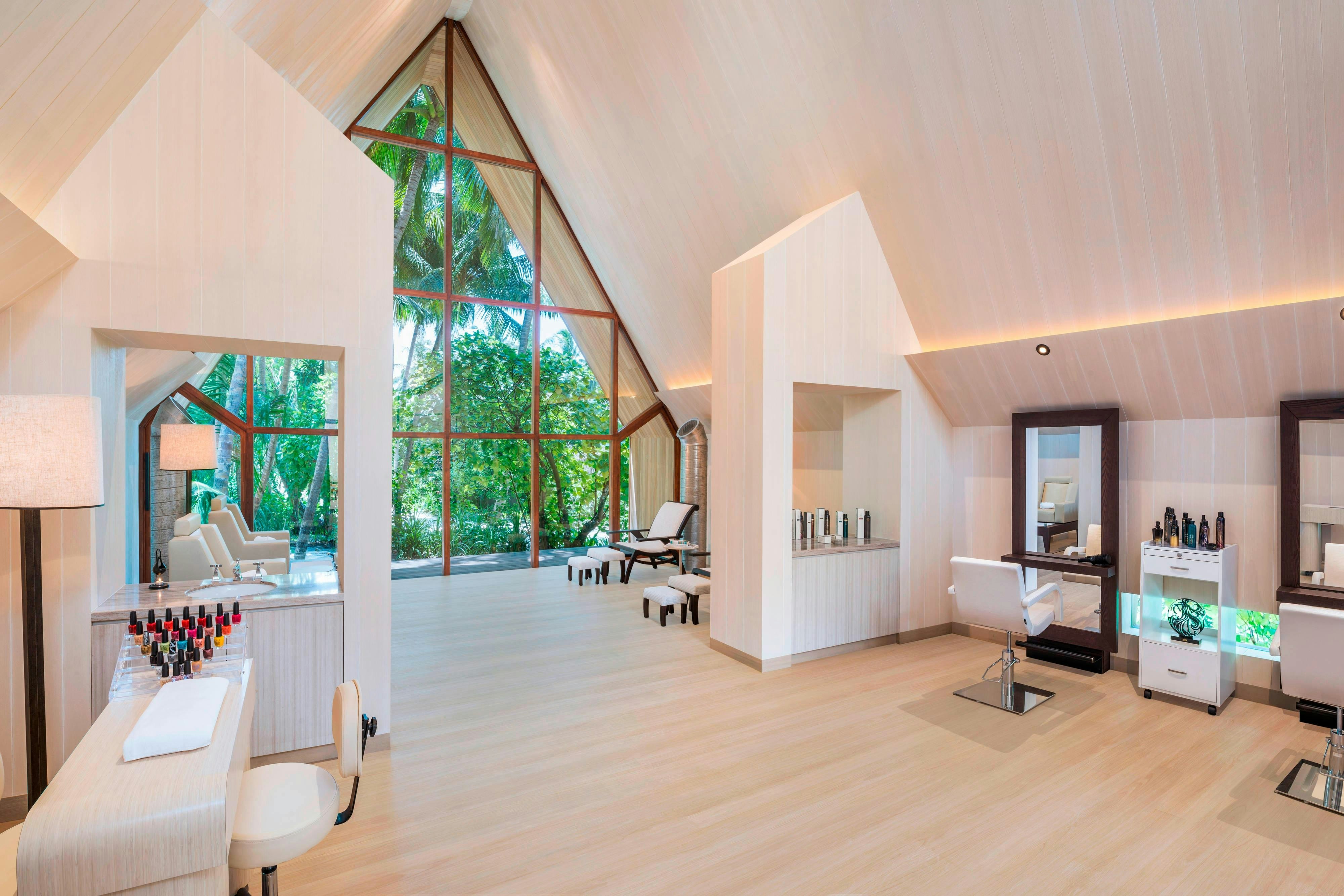 The St Regis Maldives Vommuli Resort 36/60