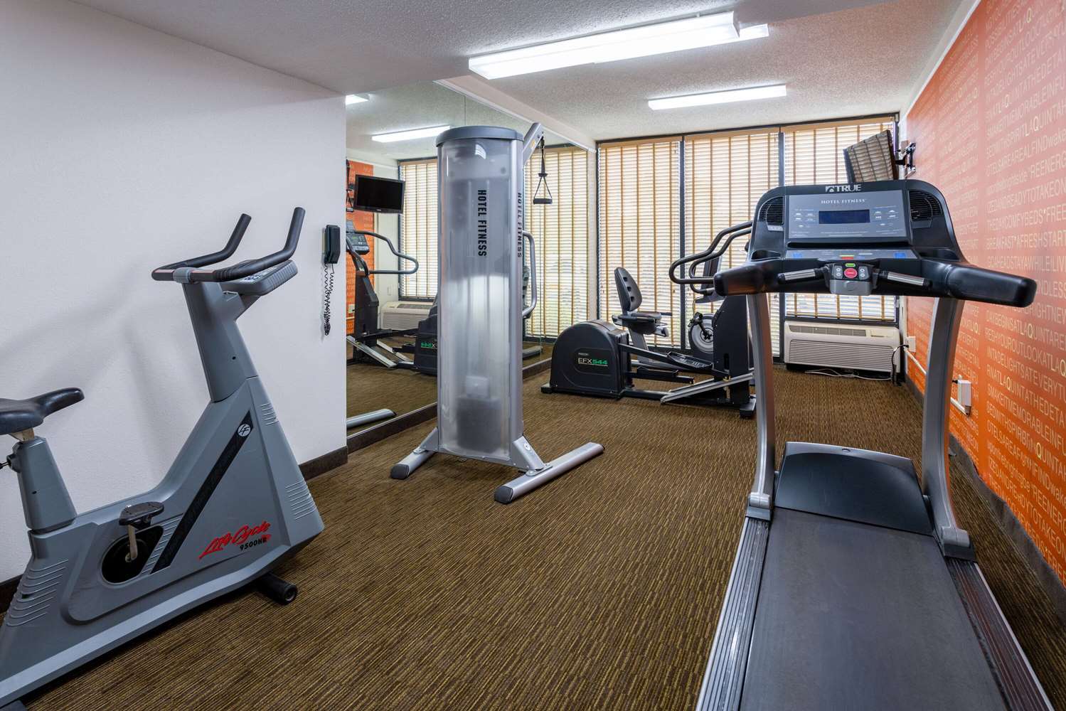 La Quinta Inn & Suites by Wyndham Kingsport Tri-Cities 9/18