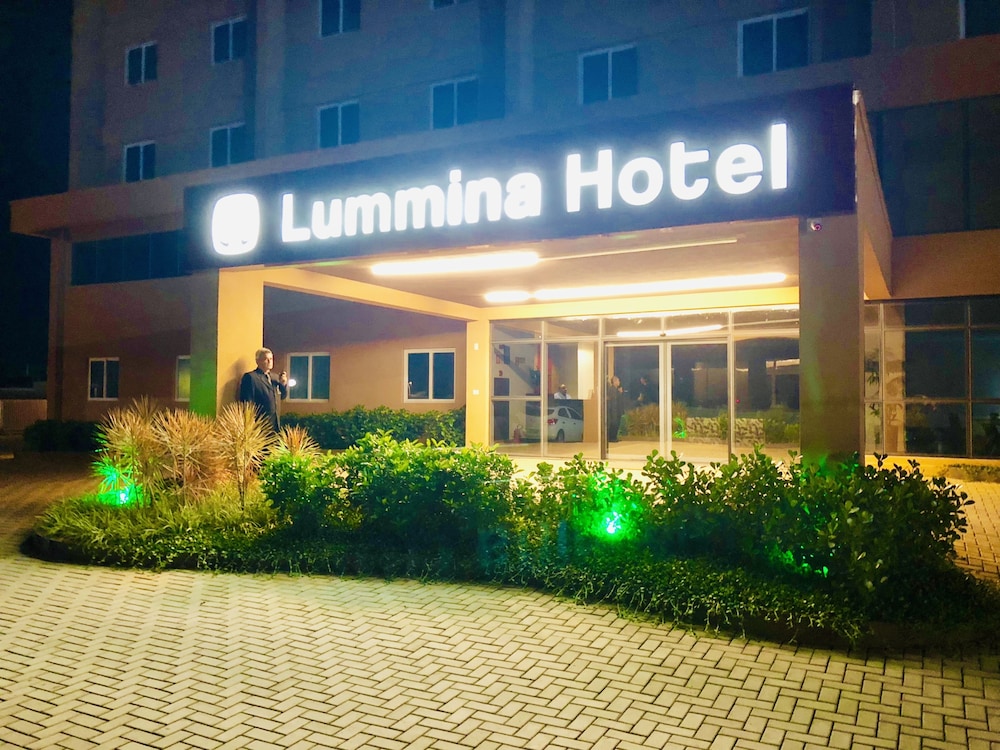 Lummina Hotel Mogi 4/50