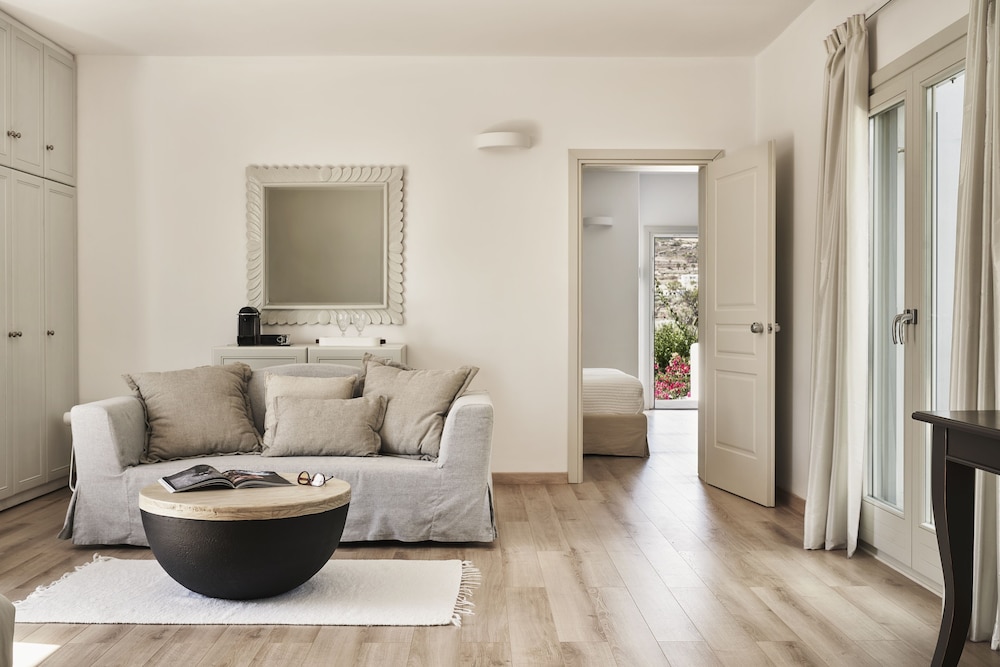 Yria Boutique Hotel & Spa 52/74