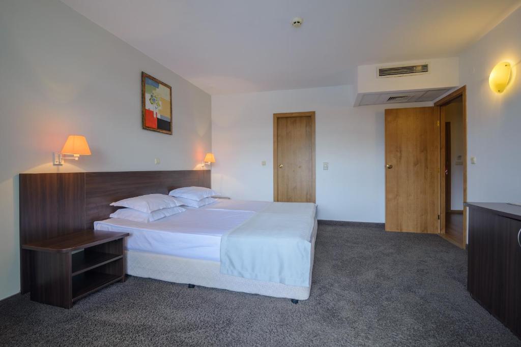 غرفة عائلية، Madara Park Hotel 3/4