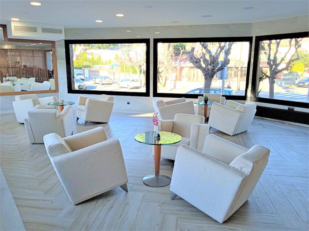 Hotel 153 44/71