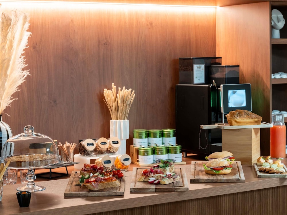 Mercure Rouen Champ de Mars 41/73