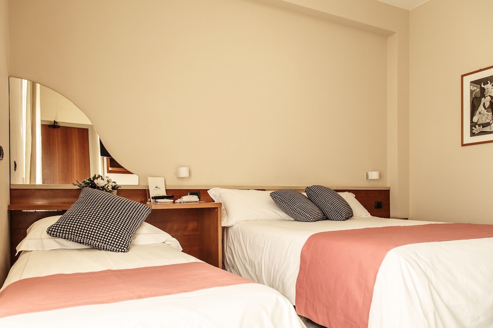 Hotel Maiuri 13/49