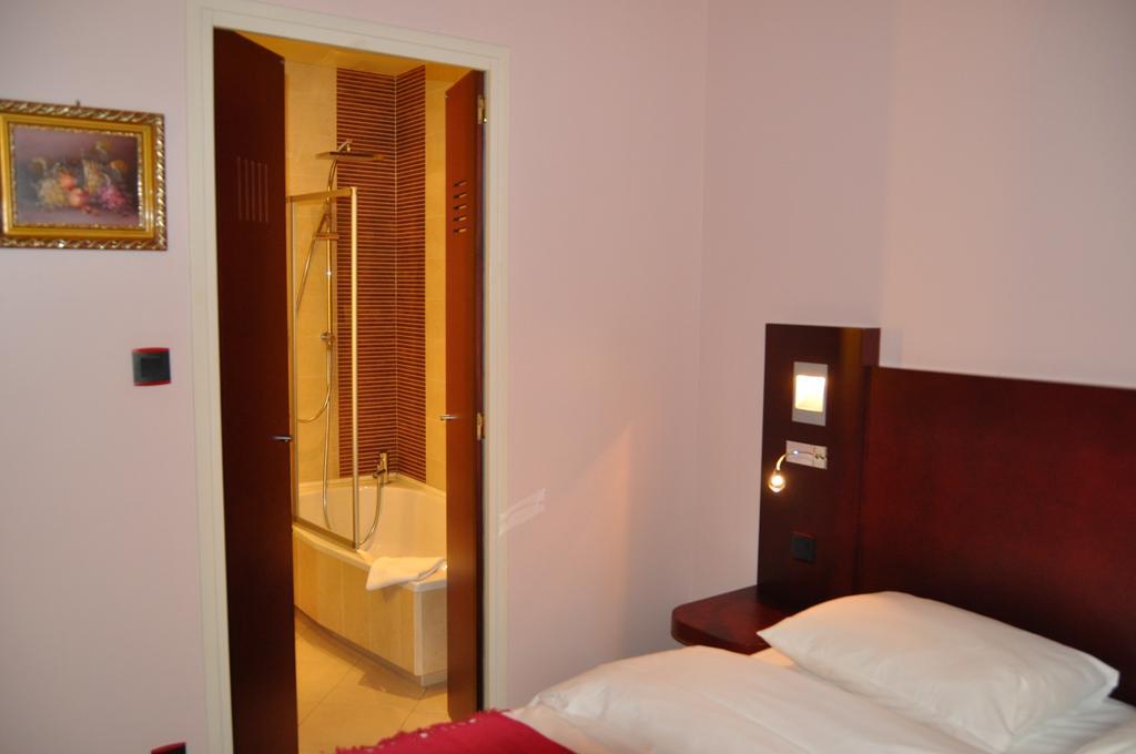 HOTEL DE LA CÔTE D’OR 16/30