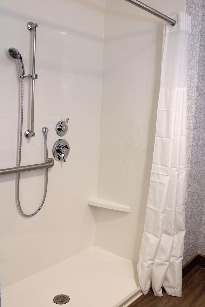 Hampton Inn Buffalo - Amherst 16/41