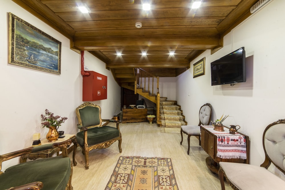 Armistis Hotel 25/50