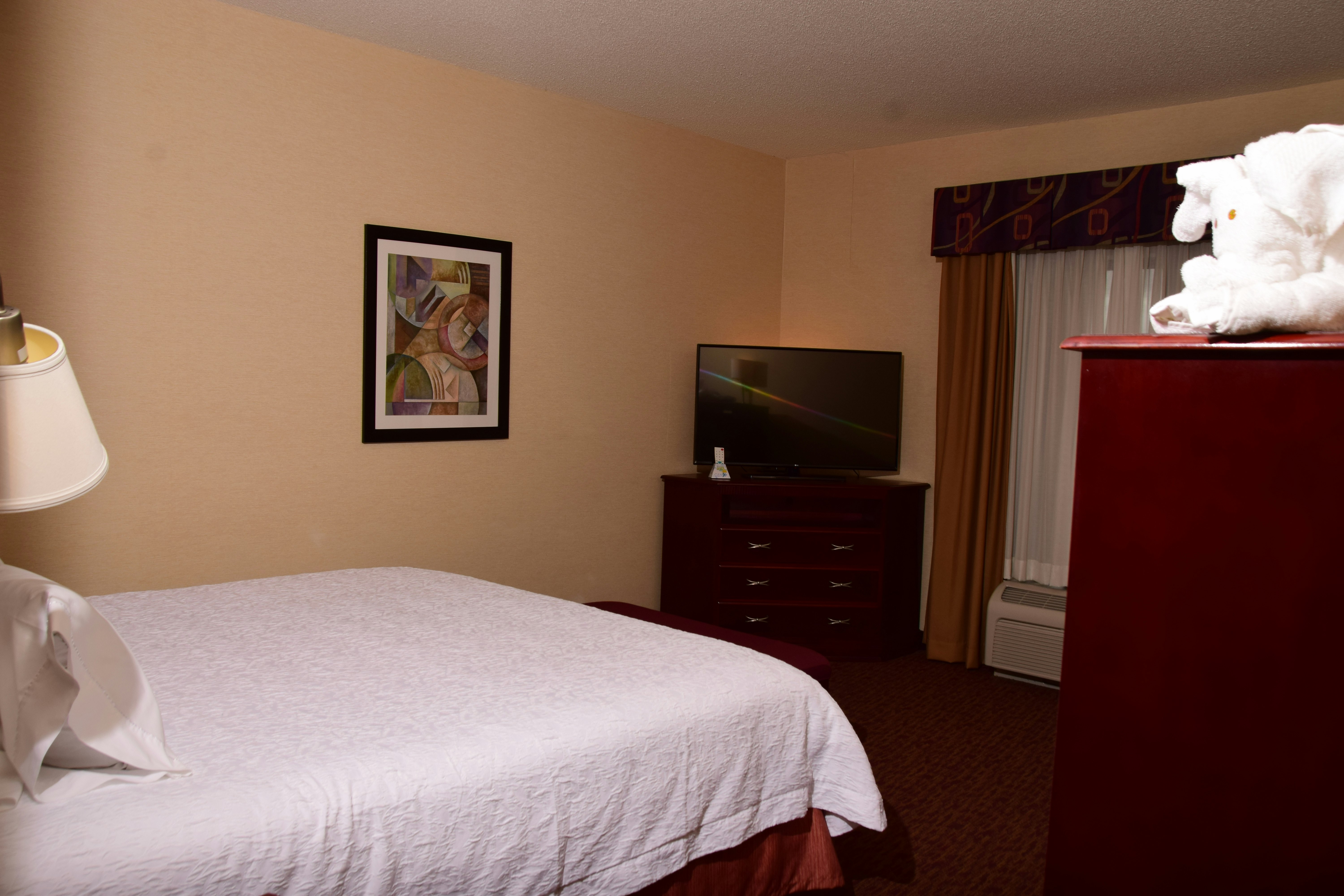 غرفة بسرير كينج، Hampton Inn Indiana 2/4