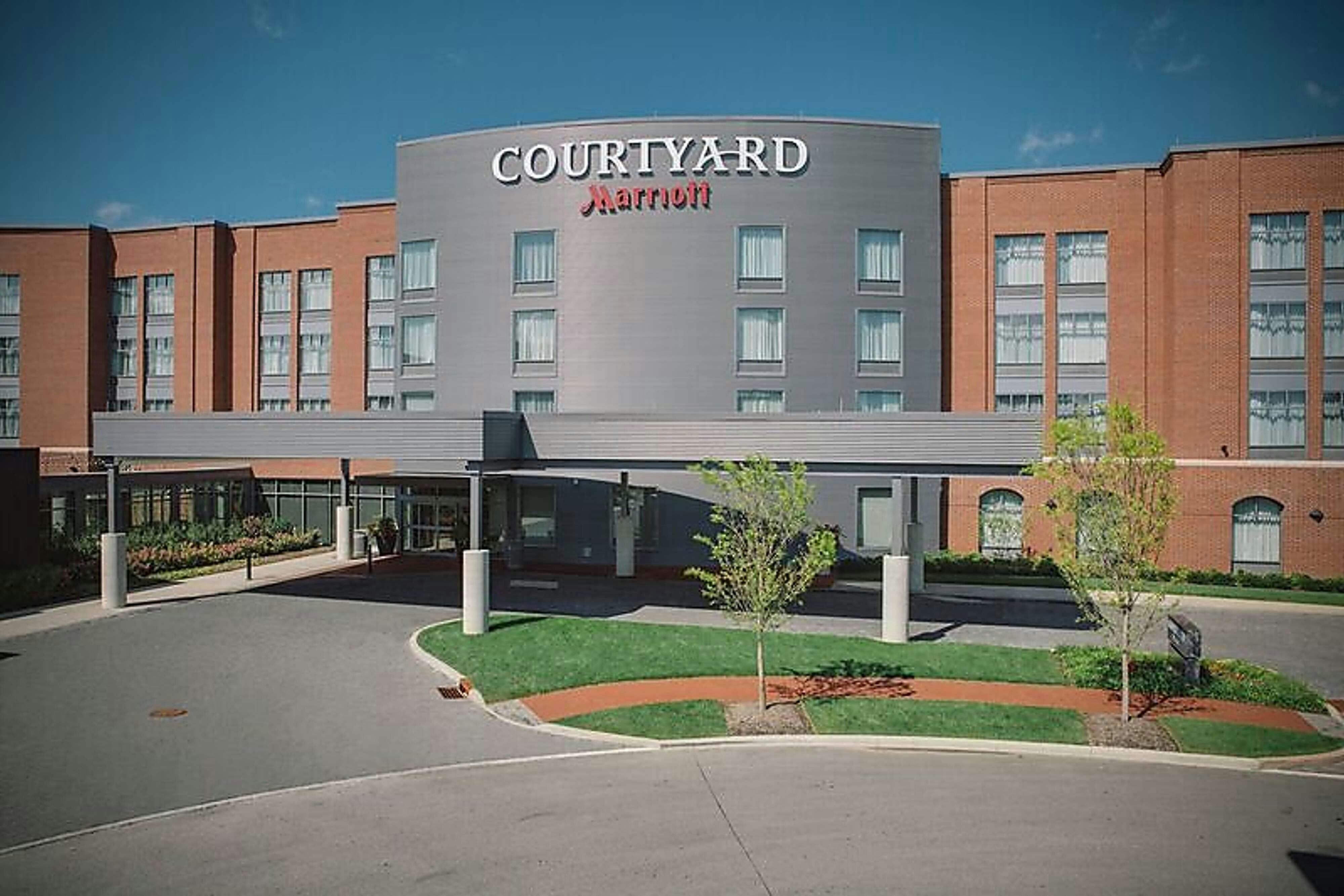 Courtyard By Marriott Columbus Osu 26/26