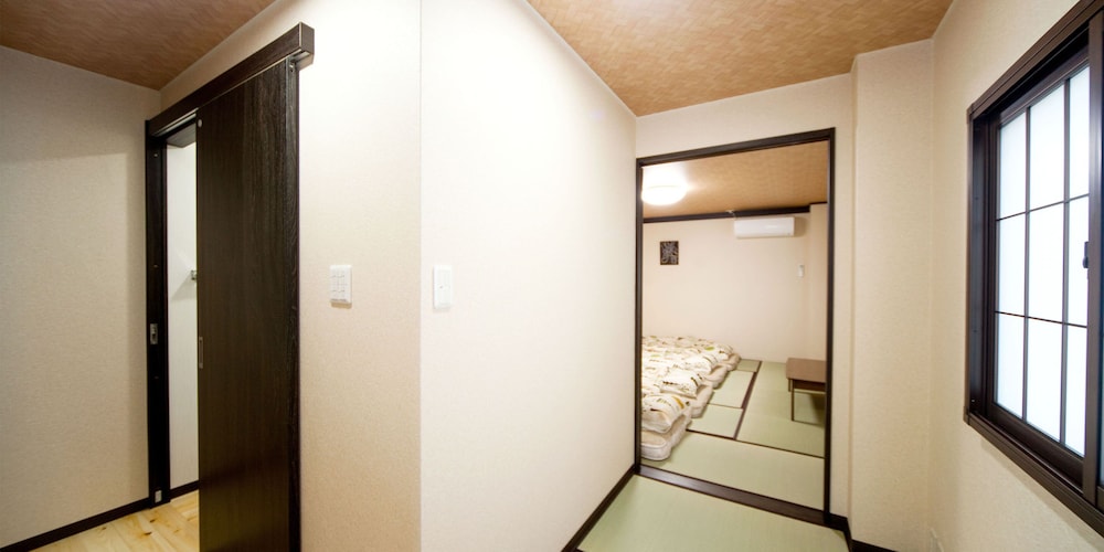 Kevin's Place 28/50