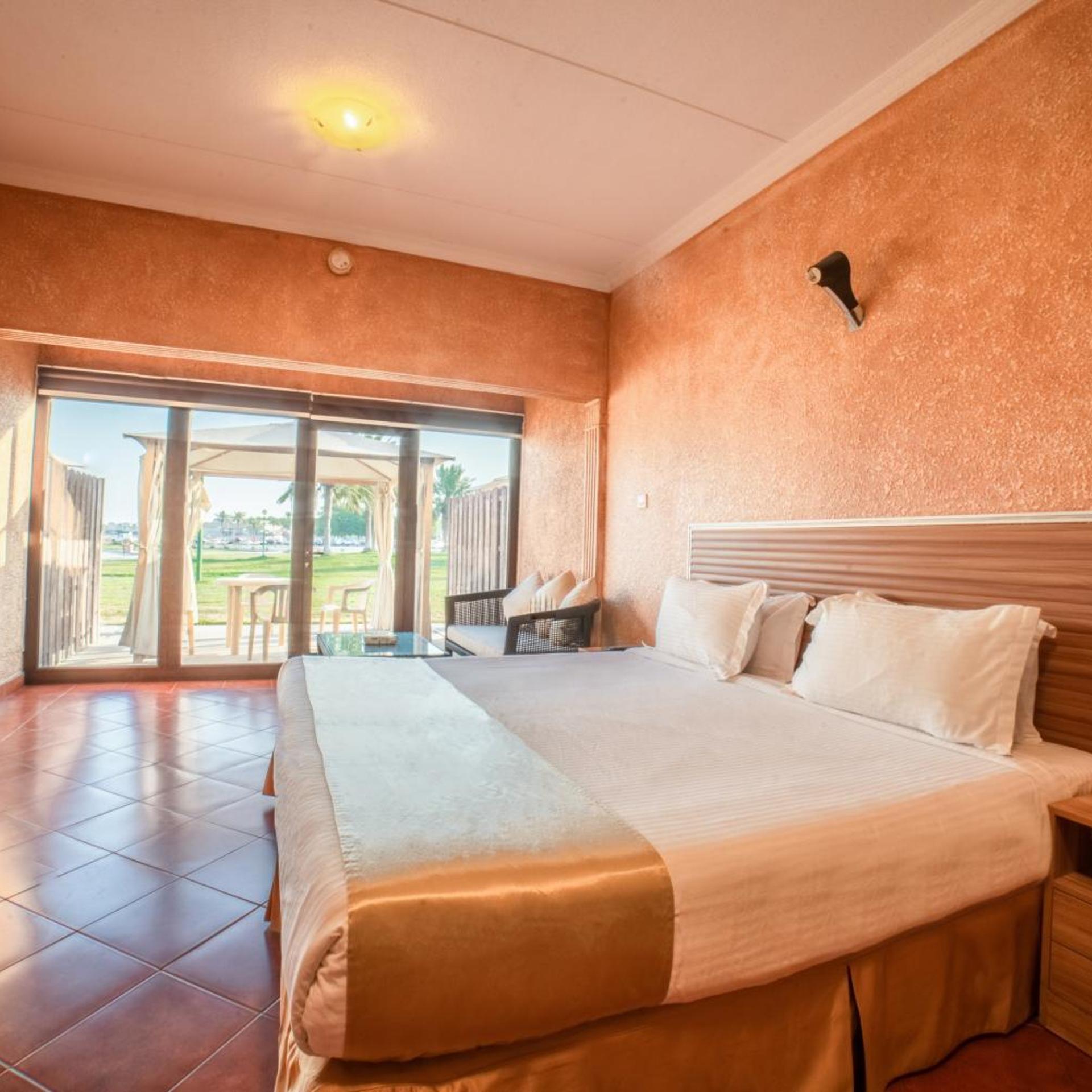منتجع شاطئ النخيل(Palm Beach Resort) 23/73