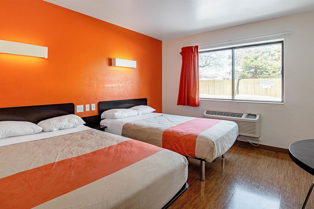 Motel6 Palatine, IL - Chicago Northwest 23/52