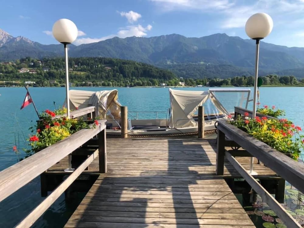 Inselhotel Faakersee 38/63
