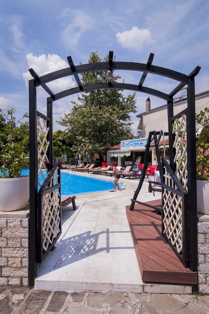 Krikonis Hotel Ioannina 35/50