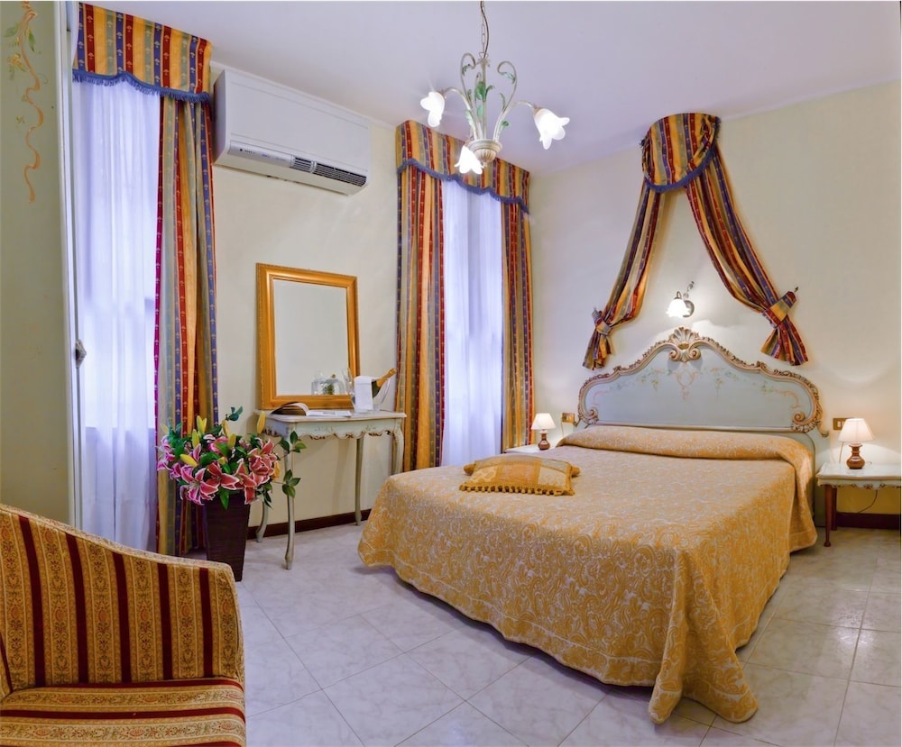 Hotel Henry 15/41