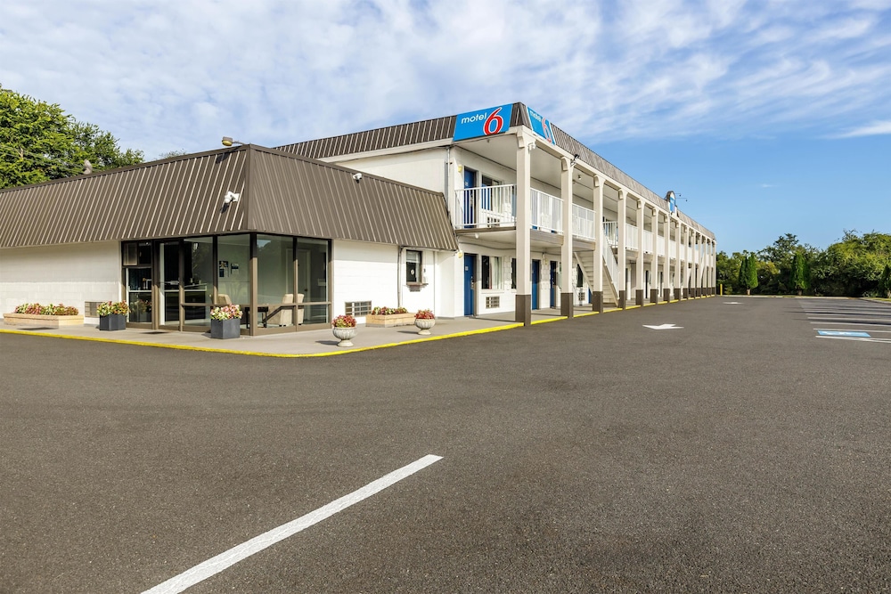 Motel6 Culpeper, VA 37/52