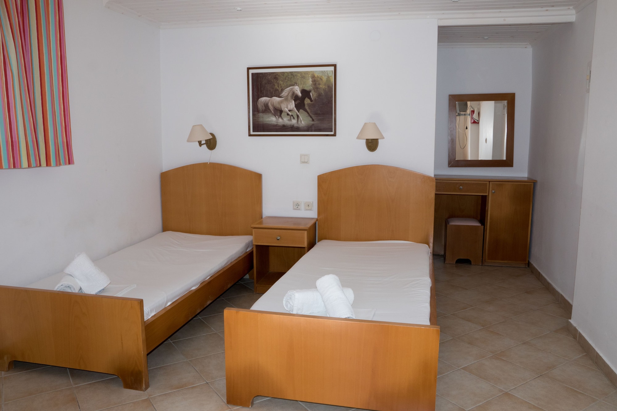 ECONOMY, STUDIO, 3 BEDS, GARDEN VIEW