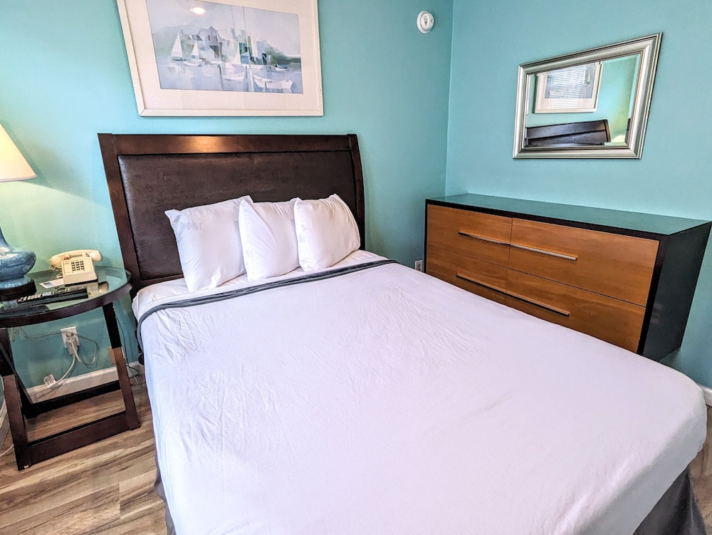 Clarem Happy Days Inn 11/25