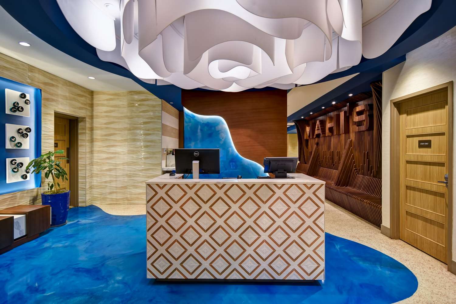 Doubletree By Hilton Virginia Beach Oceanfront South 8/38