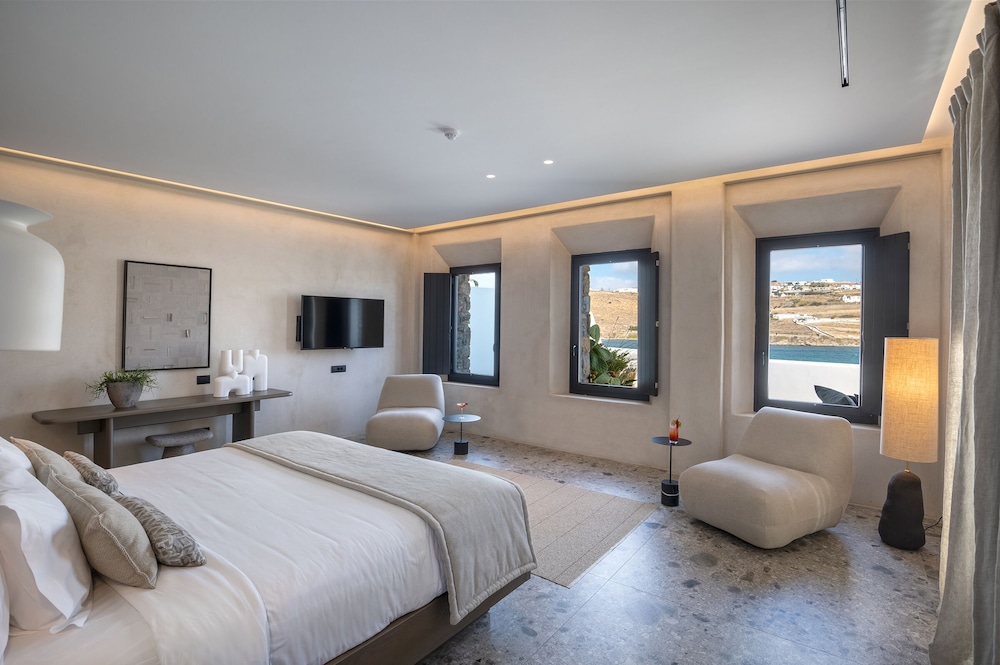 Suite, King Bed, Sea View, Private Pool