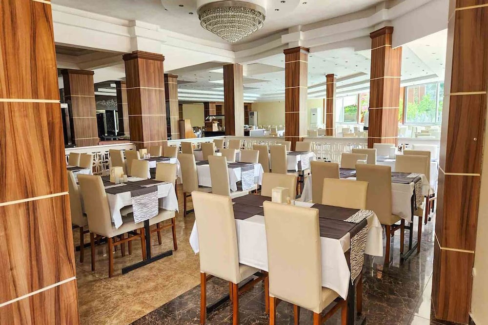 CLUB TESS HOTEL 32/47
