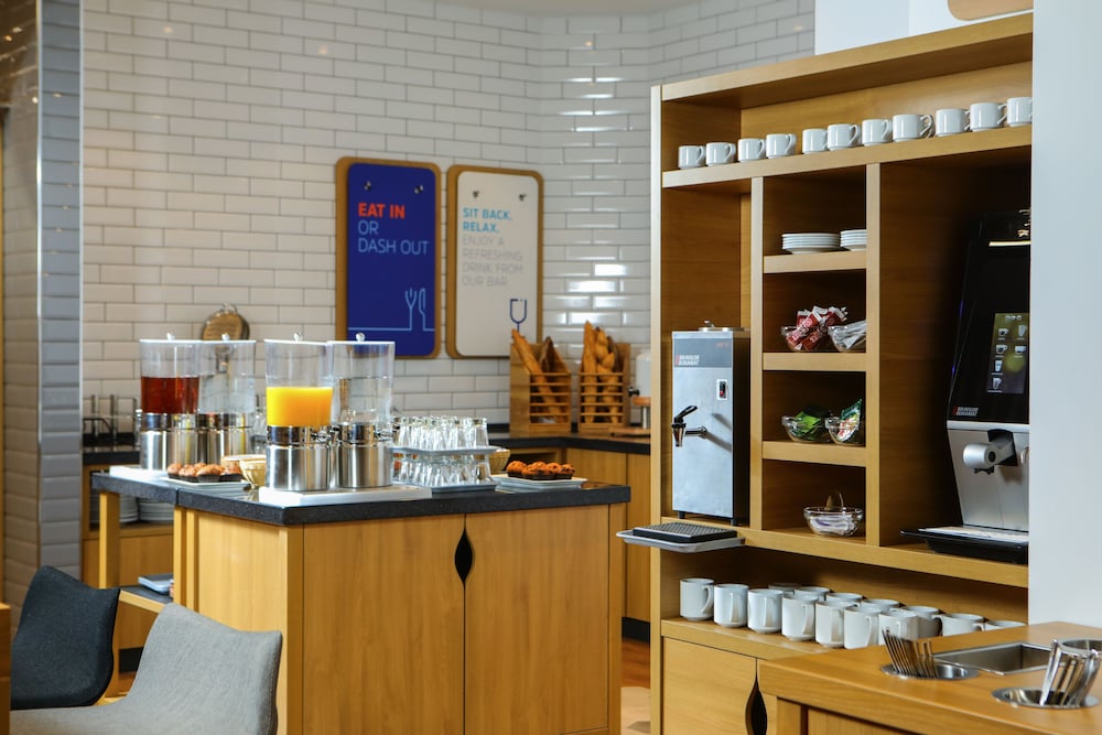 Holiday Inn Express Yerevan 54/81