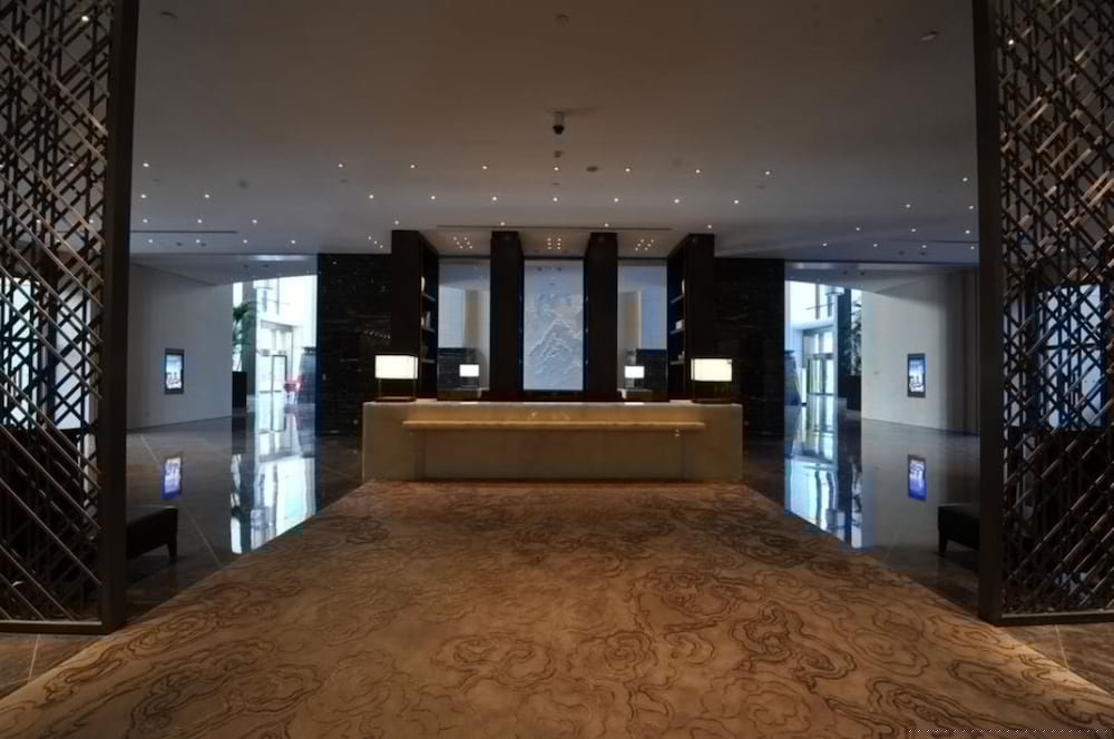 Jinling Hotel 8/52