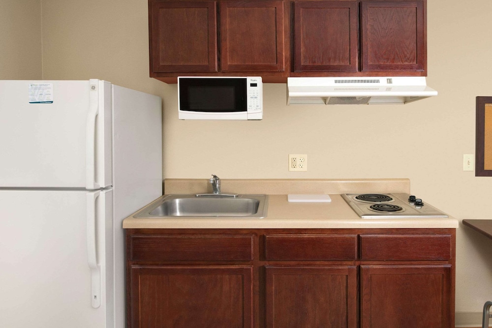 WoodSpring Suites Kansas City Liberty 36/37