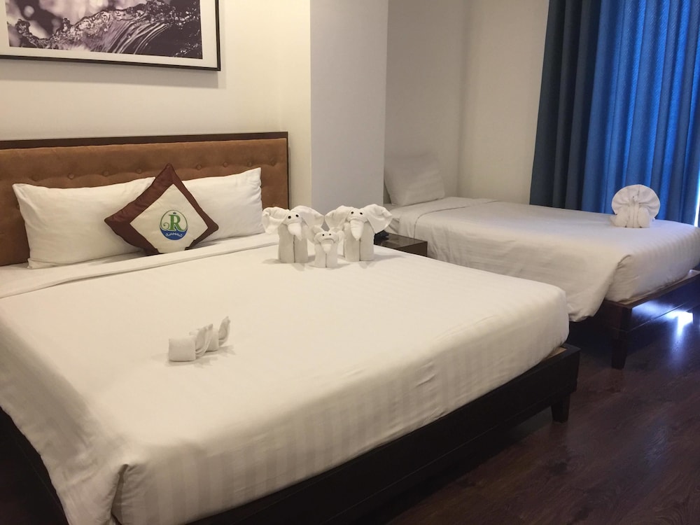 Ritzy Boutique Hotel Da Nang 18/77