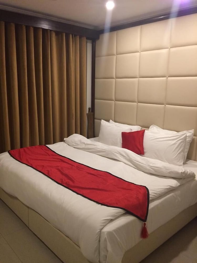 Shangrila Resort Hotel 9/50