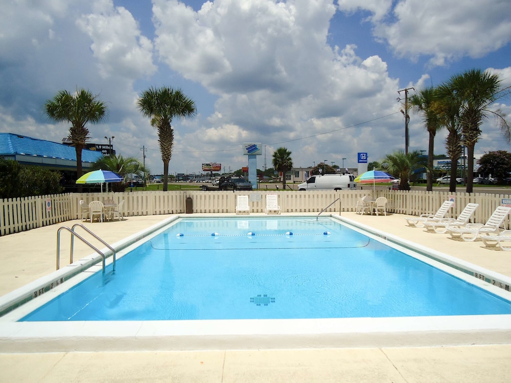 Motel6 Pensacola, FL - West 10/23