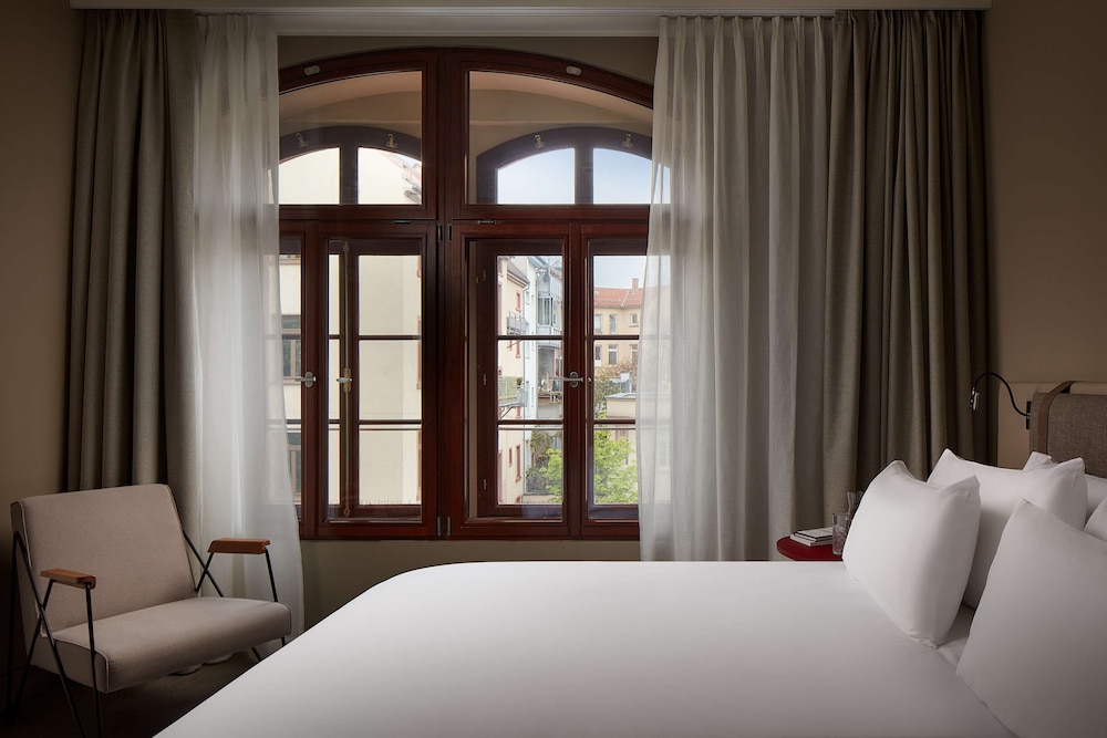 JUNIOR SUITE, WITH EXTRA BED