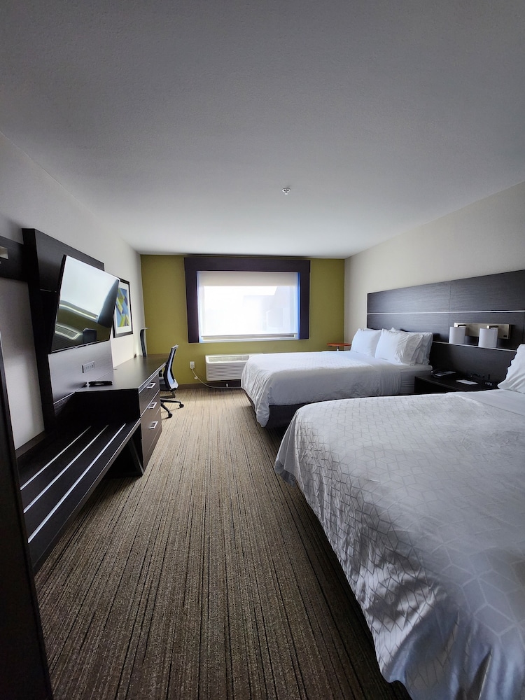 غرفة قياسية بسريرين كوين، Holiday Inn Express Suites Camas Vancouver 2/10