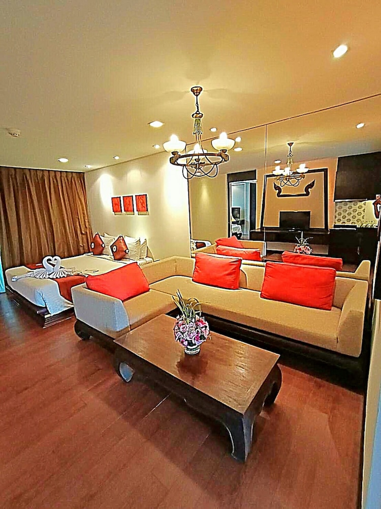 Royal Thai Pavilion Jomtien Boutique Resort 51/78