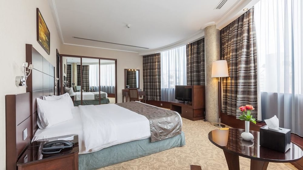 Ayass Hotel 27/74